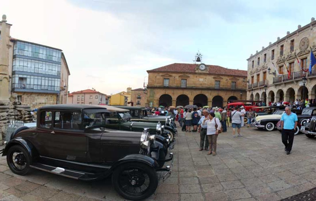 Tursoria concentracion coches antiguos