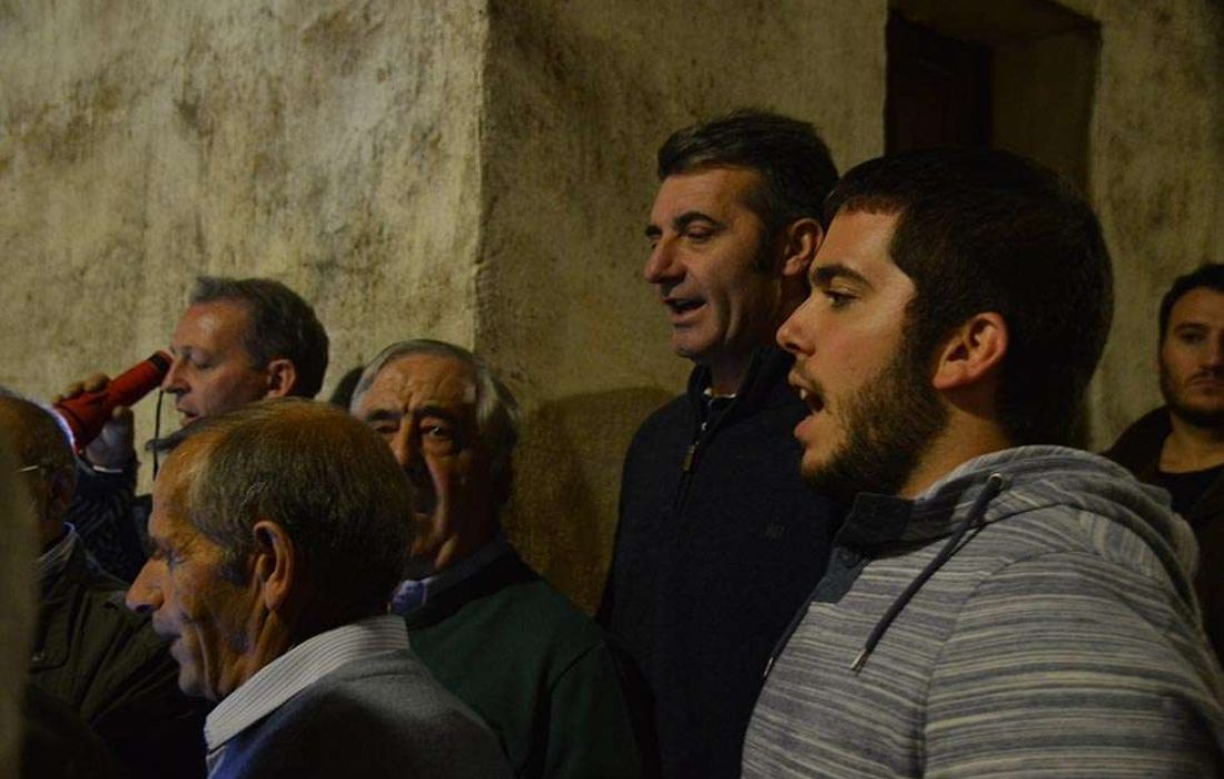 Tursoria los canticos de las animas