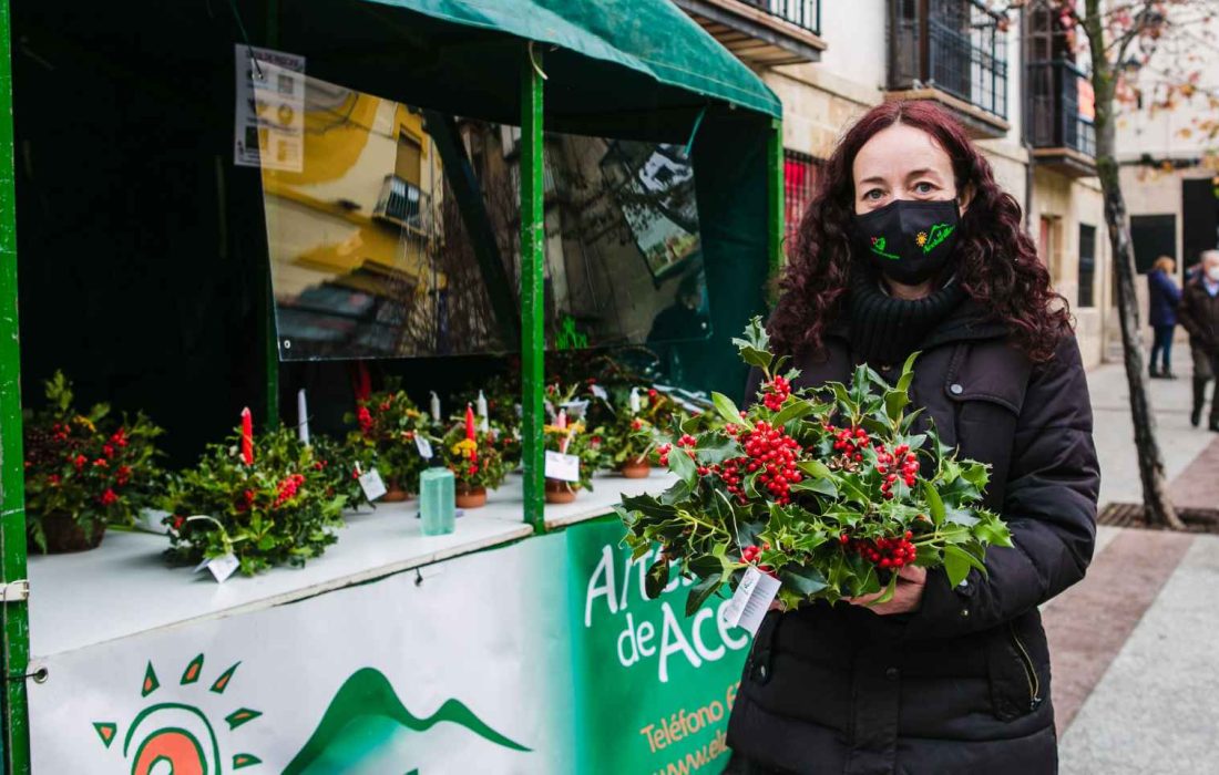 Elaboracion centros de acebo. Tursoria