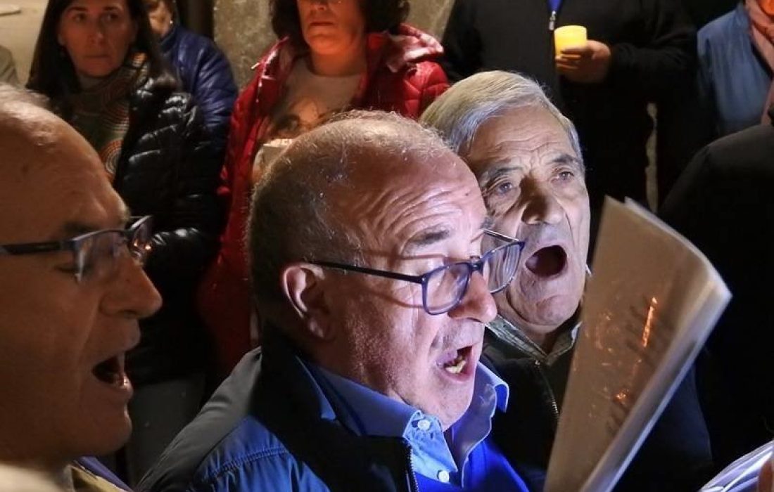 Tursoria los canticos de las animas