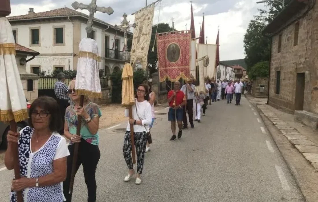 Tursoria La virgen del Castillo en el Royo