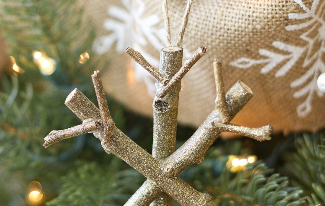 Adornos de navidad en Abejar. tursoria