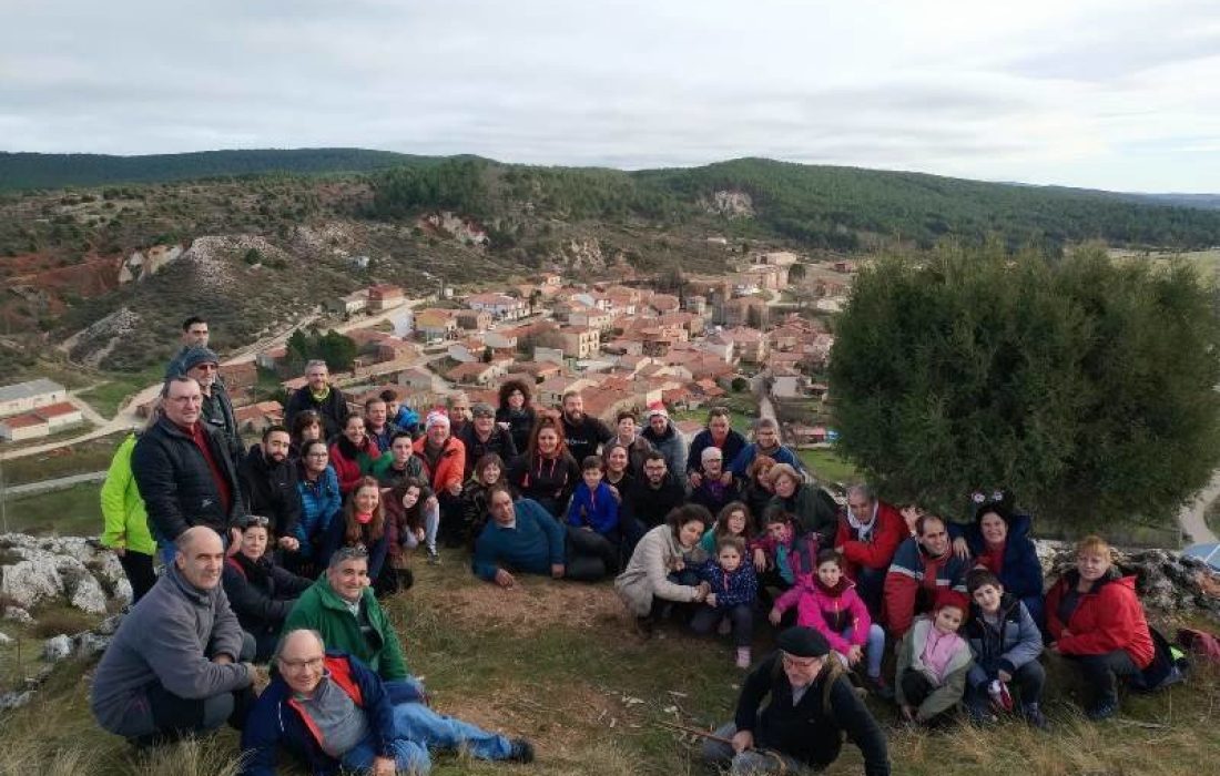 Subida del belen al Pico Navas desde Espeja de San Marcelino. tursoria