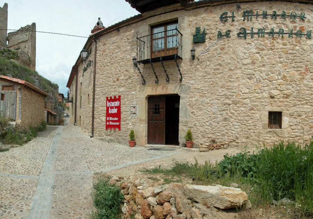 El Mirador de Almanzor. El mirador de Almanzor. alojamientos rurales en Soria. Tursoria