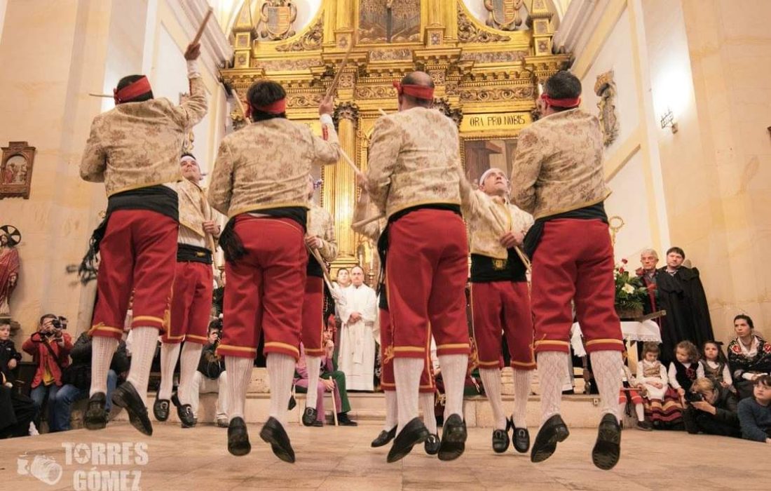 Fiestas en honor a la vírgen de las Candelas y San Blas" en San Leonardo de Yagüe. Tursoria