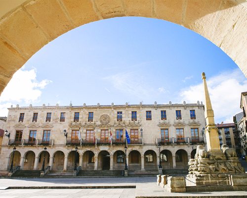 turismo-soria-ayuntamiento-plaza-mayor-soria-ayuntamiento