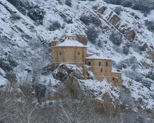 turismo-soria-paseo-san-saturio-soria-con-nieve