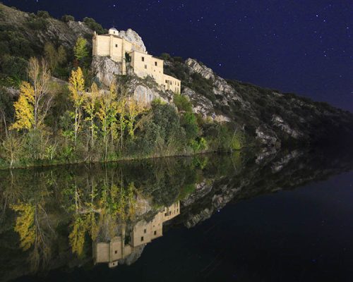 turismo-soria-rio-duero-ermita-san-saturio-paseo-nocturno