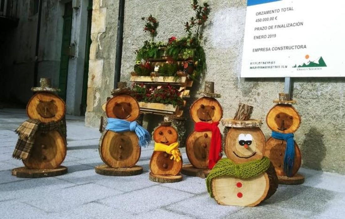 Adornos de navidad en Abejar. tursoria